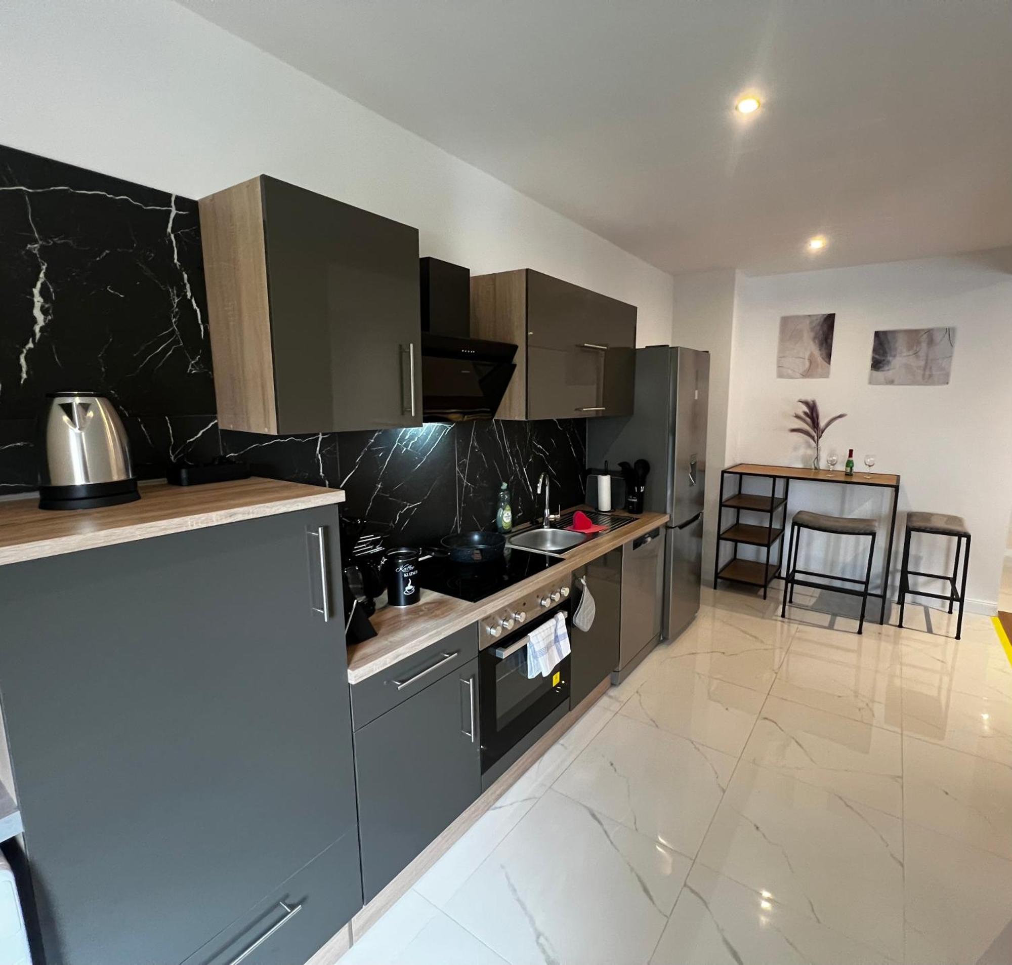 105 Quadratmeter Apartment, Parkplatz, Kinderfreundlich, 6 Personen, Wifi, Vollausgestattete Kueche, Криммичау Экстерьер фото