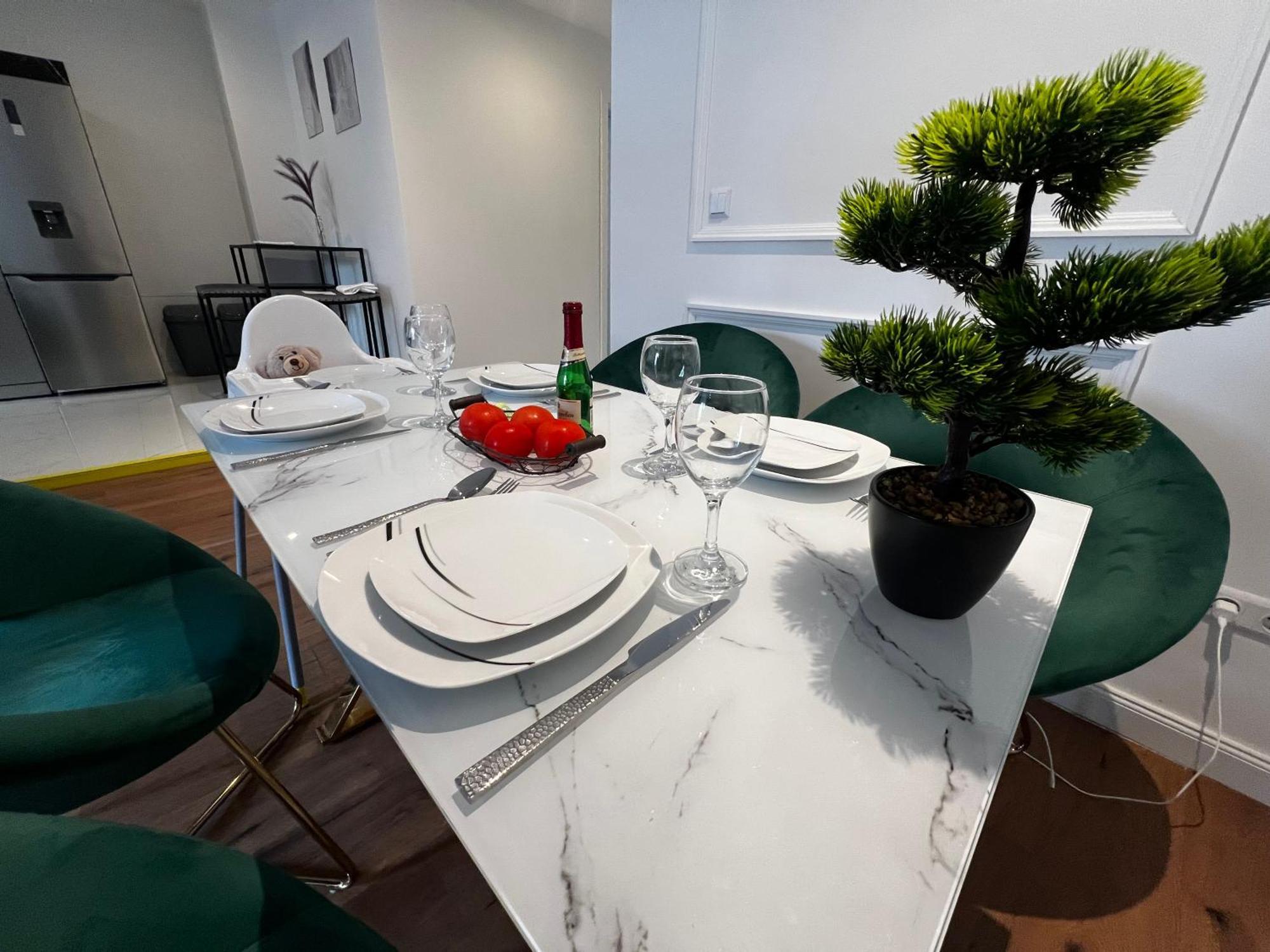 105 Quadratmeter Apartment, Parkplatz, Kinderfreundlich, 6 Personen, Wifi, Vollausgestattete Kueche, Криммичау Экстерьер фото